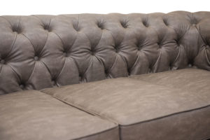 stylowa sofa chesterfield szara popielata pikowana